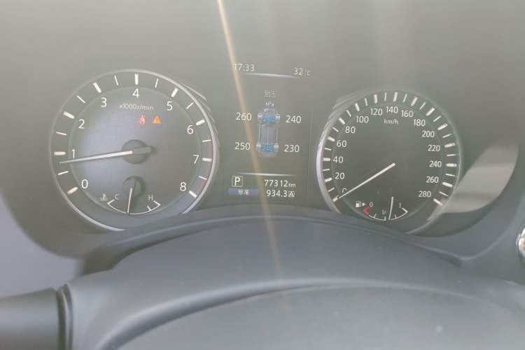 Used Infiniti Q50L 2021 2.0T Comfort Edition Instrument Cluster