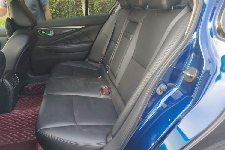 Used Infiniti Q50L 2021 2.0T Comfort Edition Left Rear Seat