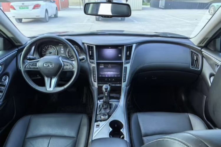 Used Infiniti Q50L 2021 2.0T Enjoyment Edition Audio And AC Panel