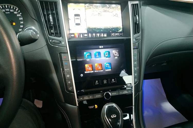 Used Infiniti Q50L 2021 2.0T Comfort Edition Audio And AC Panel