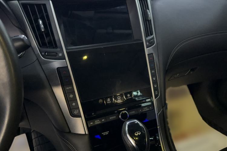 Used Infiniti Q50L 2021 2.0T Enjoyment Edition Audio And AC Panel