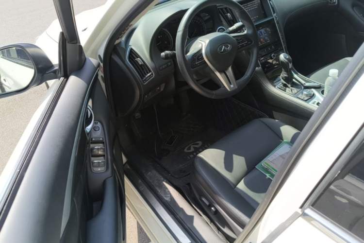 Used Infiniti Q50L 2021 2.0T Comfort Edition Driver Seat