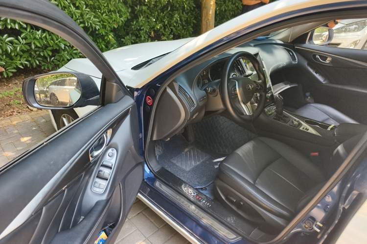 Used Infiniti Q50L 2021 2.0T Comfort Edition Driver Seat