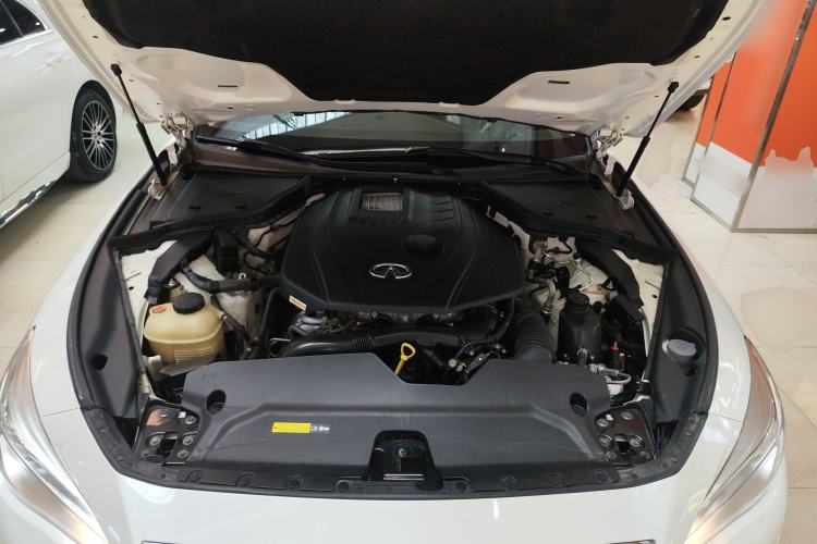 Used Infiniti Q50L 2021 2.0T Comfort Edition Engine Bay