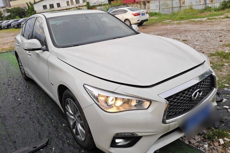 Used Infiniti Q50L 2021 2.0T Comfort Edition Front Right 45 Deg
