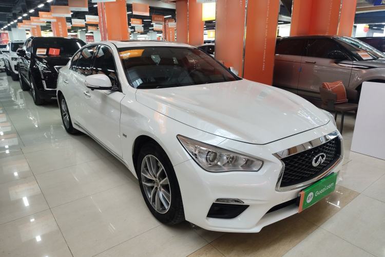 Used Infiniti Q50L 2021 2.0T Comfort Edition Front Right 45 Deg