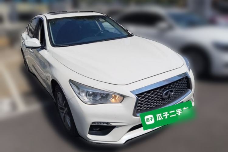 Used Infiniti Q50L 2021 2.0T Comfort Edition Front Right 45 Deg