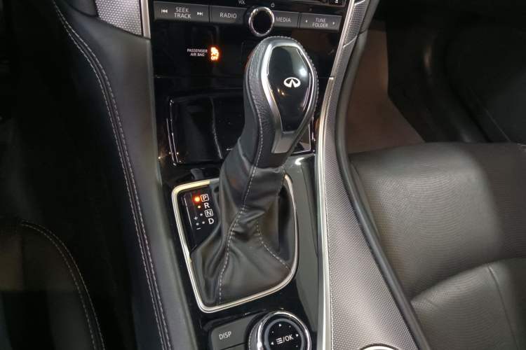 Used Infiniti Q50L 2021 2.0T Enjoyment Edition Gear Lever