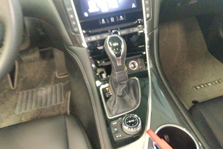 Used Infiniti Q50L 2021 2.0T Comfort Edition Gear Lever