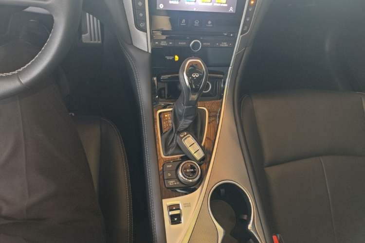 Used Infiniti Q50L 2021 2.0T Enjoyment Sport Edition Gear Lever
