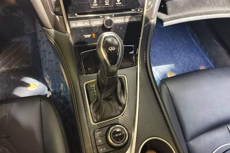 Used Infiniti Q50L 2021 2.0T Comfort Edition Gear Lever