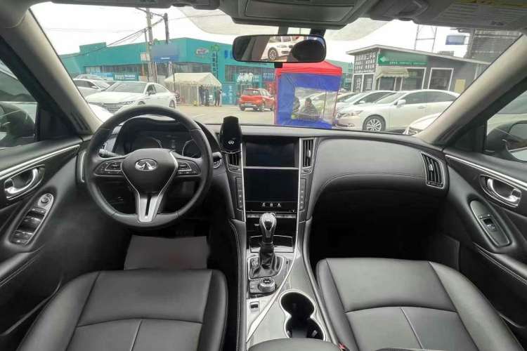 Used Infiniti Q50L 2021 2.0T Comfort Edition Interior 1