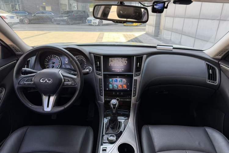 Used Infiniti Q50L 2021 2.0T Enjoyment Edition Interior 3