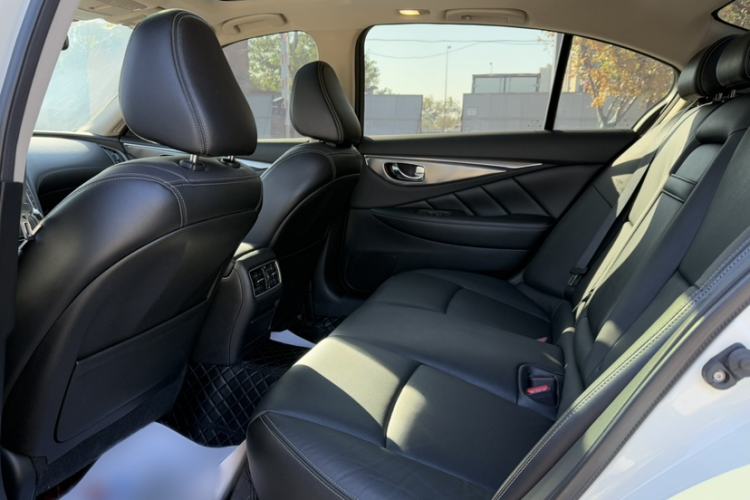 Used Infiniti Q50L 2021 2.0T Enjoyment Edition Interior 3