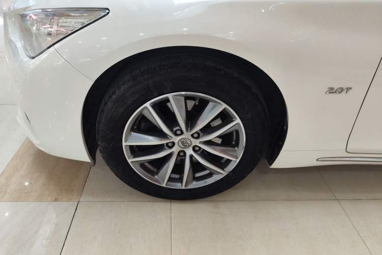 Used Infiniti Q50L 2021 2.0T Comfort Edition Left Front Wheel Hub