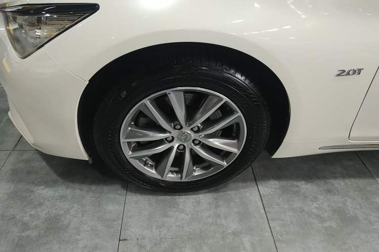 Used Infiniti Q50L 2021 2.0T Comfort Edition Left Front Wheel Hub