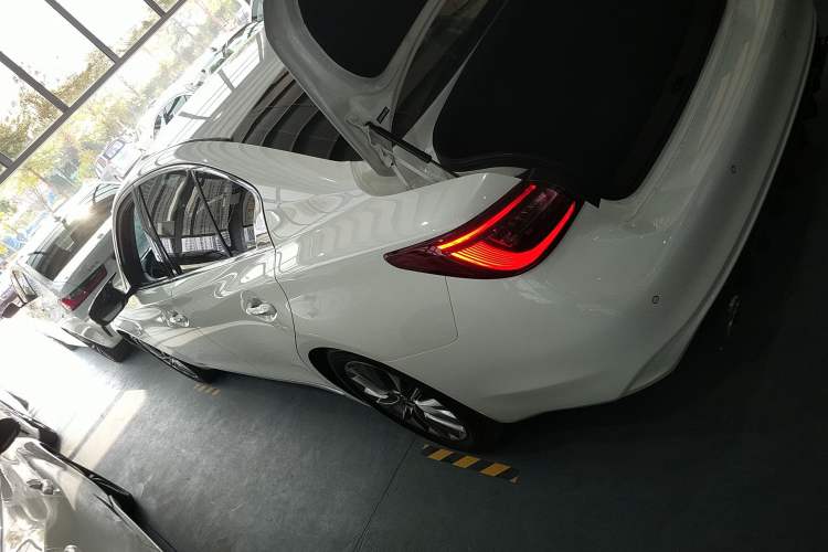 Used Infiniti Q50L 2021 2.0T Enjoyment Edition Left Side