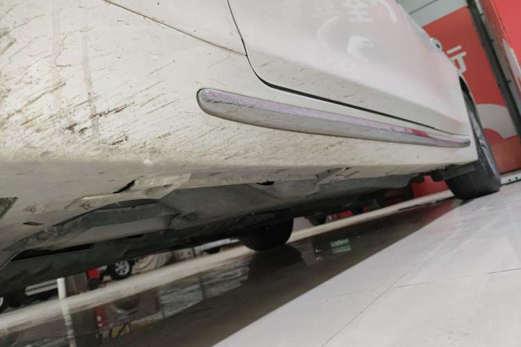 Used Infiniti Q50L 2021 2.0T Comfort Edition Left Side Sill