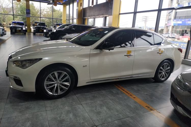 Used Infiniti Q50L 2021 2.0T Comfort Edition Left Side