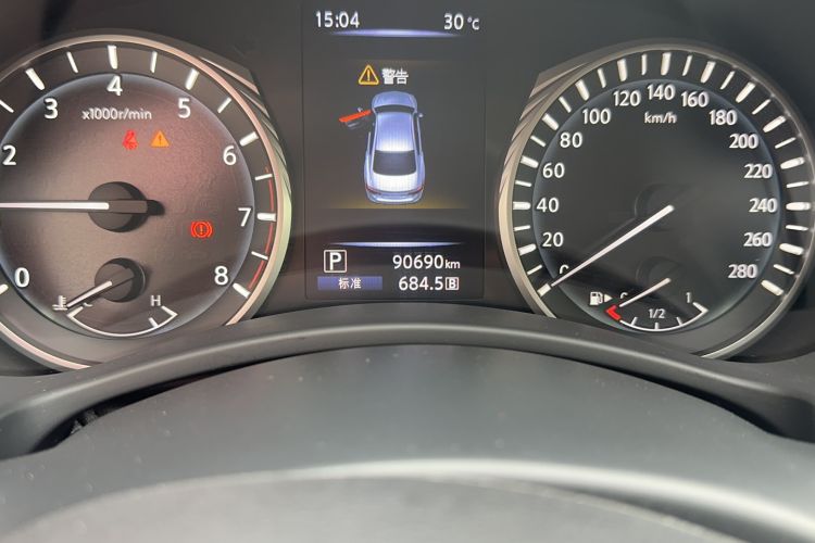 Used Infiniti Q50L 2021 2.0T Enjoyment Edition Odometer Close Up