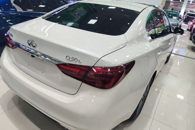 Used Infiniti Q50L 2021 2.0T Enjoyment Edition Rear Right 45 Deg