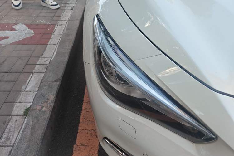 Used Infiniti Q50L 2021 2.0T Enjoyment Edition Right Front Headlight