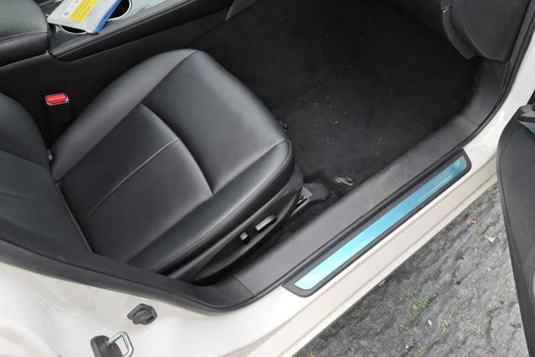 Used Infiniti Q50L 2021 2.0T Comfort Edition Right Front Seat
