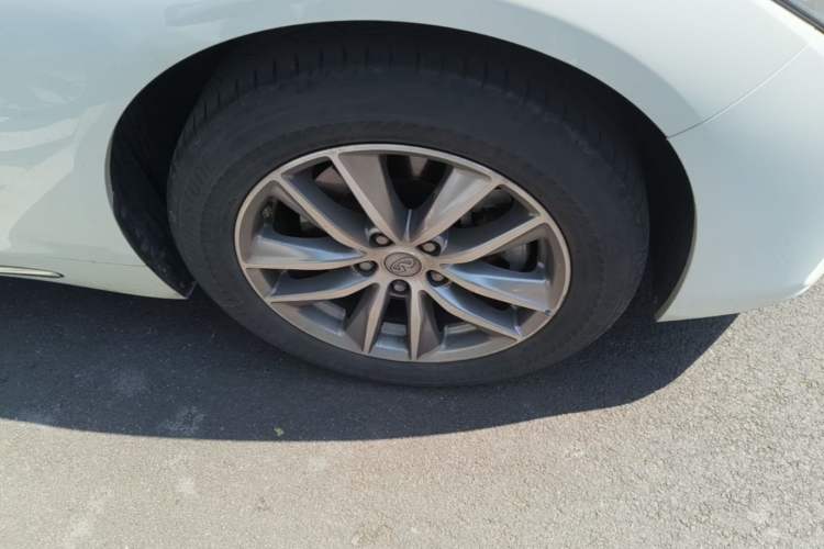 Used Infiniti Q50L 2021 2.0T Comfort Edition Right Front Wheel Hub