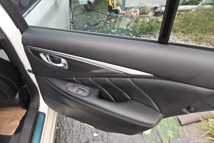 Used Infiniti Q50L 2021 2.0T Comfort Edition Right Rear Door Interior
