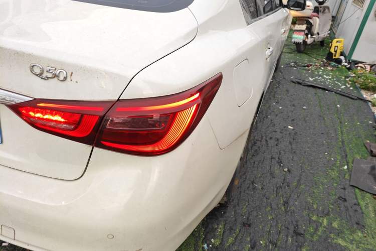 Used Infiniti Q50L 2021 2.0T Comfort Edition Right Rear Taillight