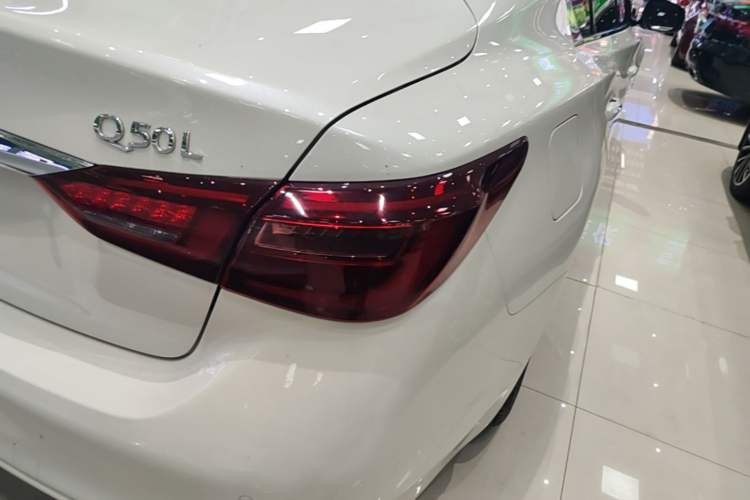 Used Infiniti Q50L 2021 2.0T Enjoyment Edition Right Rear Taillight