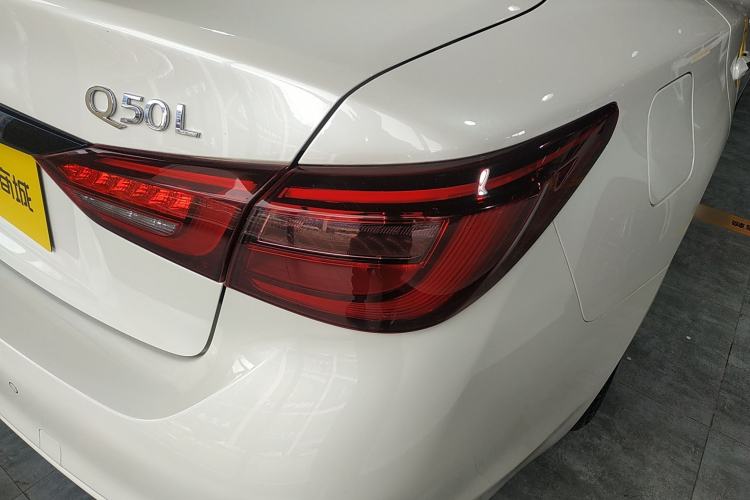 Used Infiniti Q50L 2021 2.0T Comfort Edition Right Rear Taillight