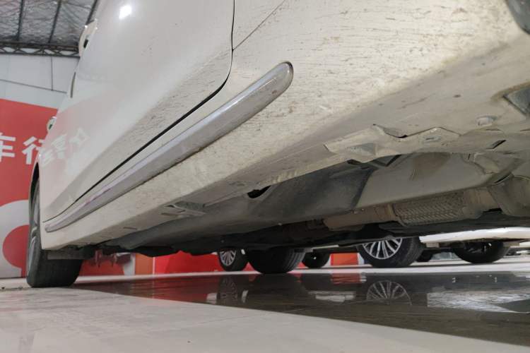Used Infiniti Q50L 2021 2.0T Comfort Edition Right Side Sill