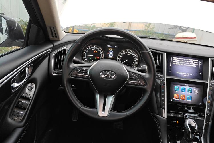 Used Infiniti Q50L 2021 2.0T Comfort Edition Steering Wheel