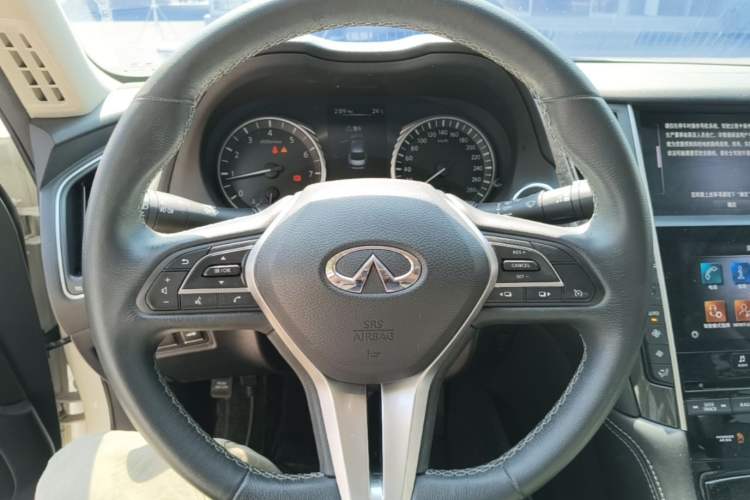 Used Infiniti Q50L 2021 2.0T Comfort Edition Steering Wheel
