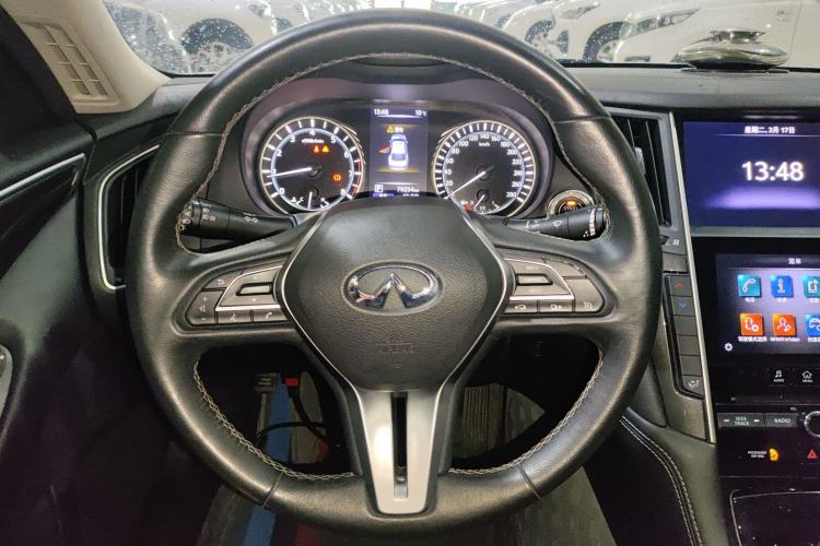 Used Infiniti Q50L 2021 2.0T Comfort Edition Steering Wheel