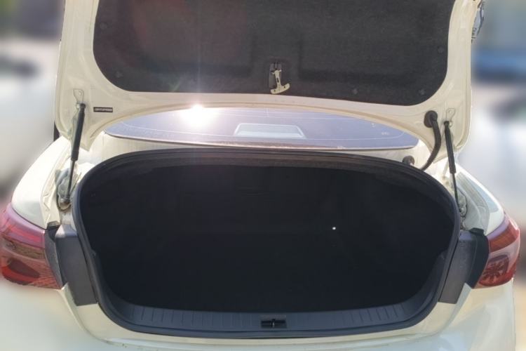 Used Infiniti Q50L 2021 2.0T Comfort Edition Trunk