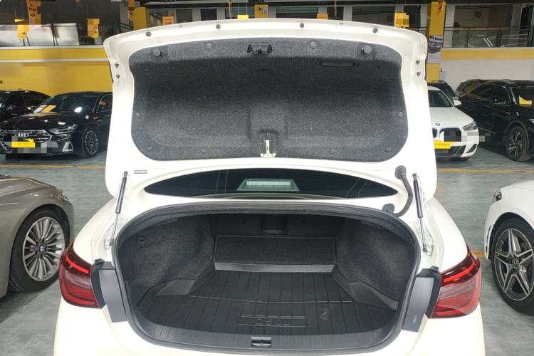 Used Infiniti Q50L 2021 2.0T Comfort Edition Trunk