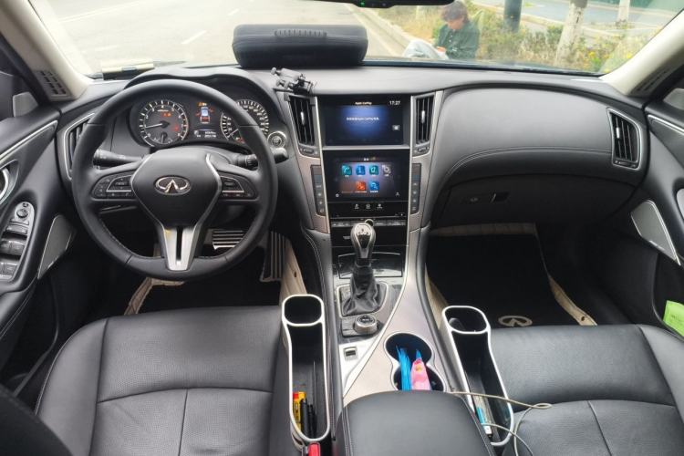 Used Infiniti Q50L 2022 2.0T Enjoyment Sport Edition Center Console