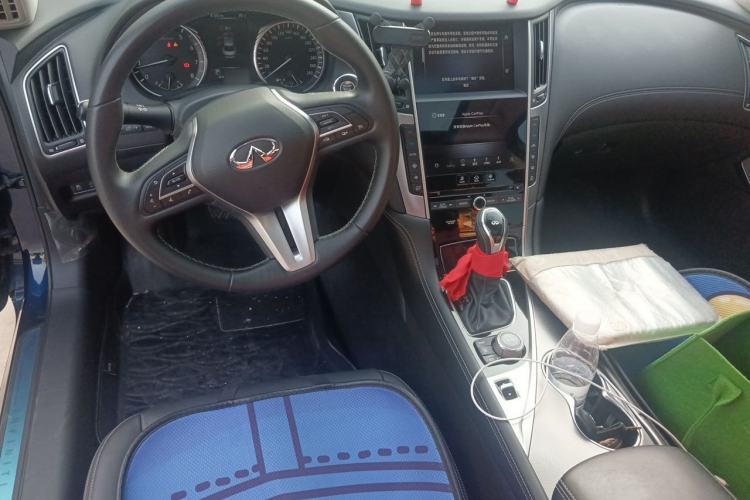 Used Infiniti Q50L 2022 2.0T Enjoyment Edition Center Console