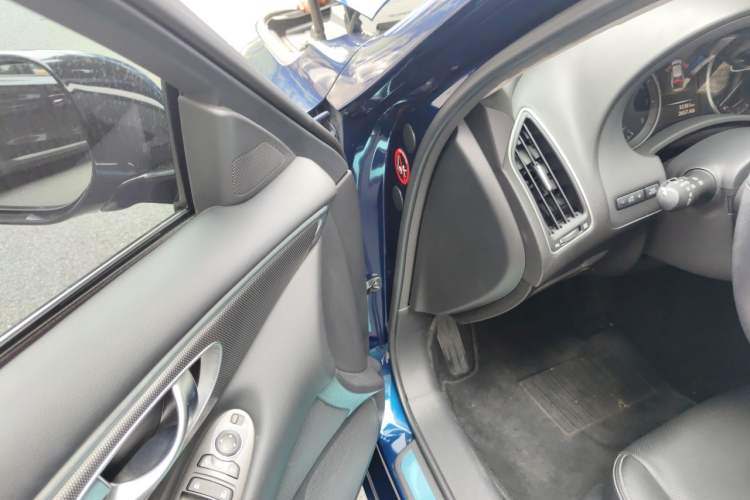 Used Infiniti Q50L 2022 2.0T Enjoyment Edition Driver Seat