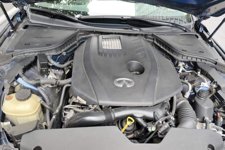 Used Infiniti Q50L 2022 2.0T Enjoyment Edition Engine Bay