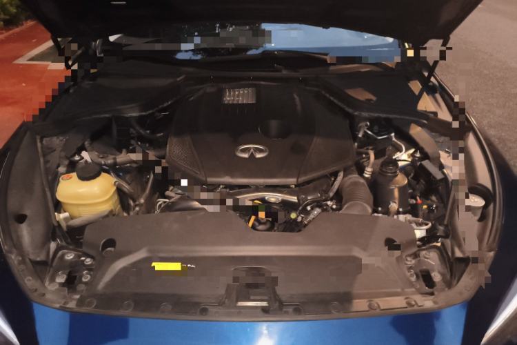 Used Infiniti Q50L 2022 2.0T Enjoyment Edition Engine Bay