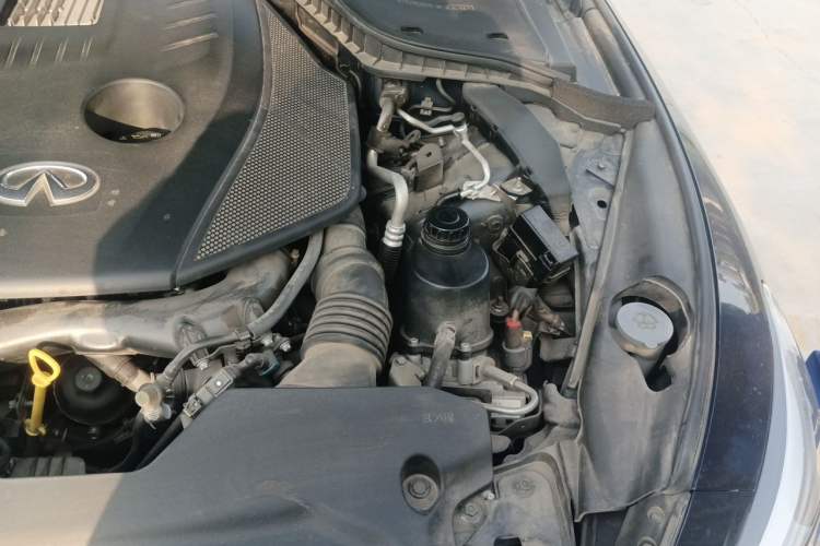 Used Infiniti Q50L 2022 2.0T Enjoyment Edition Engine Bay Left