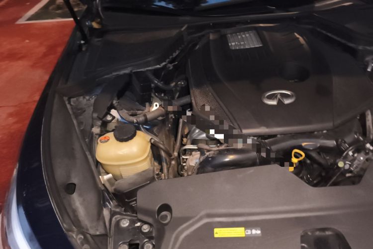 Used Infiniti Q50L 2022 2.0T Enjoyment Edition Engine Bay Right