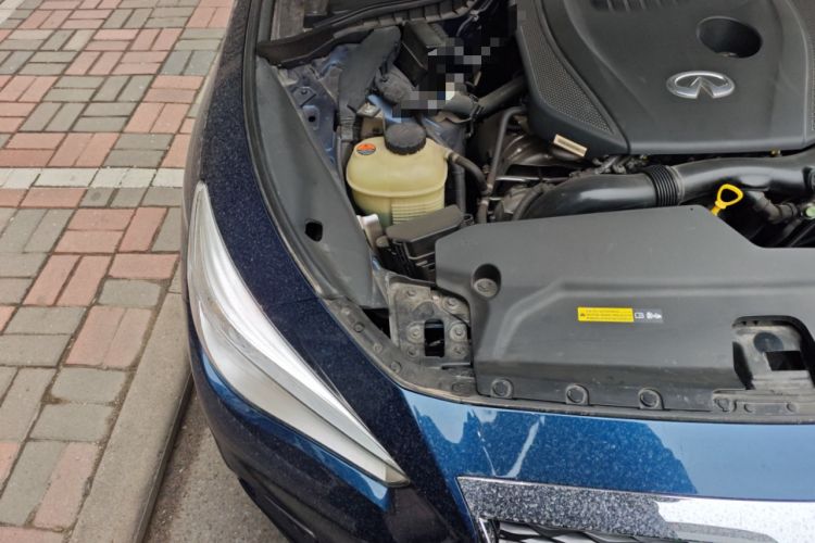 Used Infiniti Q50L 2022 2.0T Comfort Edition Engine Bay Right