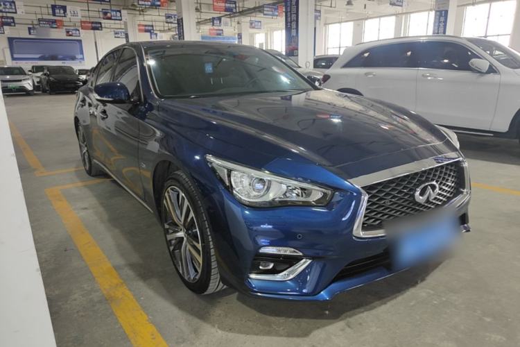 Used Infiniti Q50L 2022 2.0T Enjoyment Edition Front Right 45 Deg