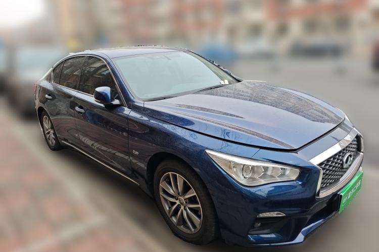 Used Infiniti Q50L 2022 2.0T Comfort Edition Front Right 45 Deg