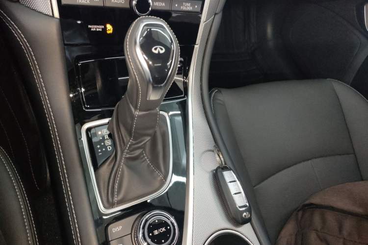 Used Infiniti Q50L 2022 2.0T Enjoyment Edition Gear Lever
