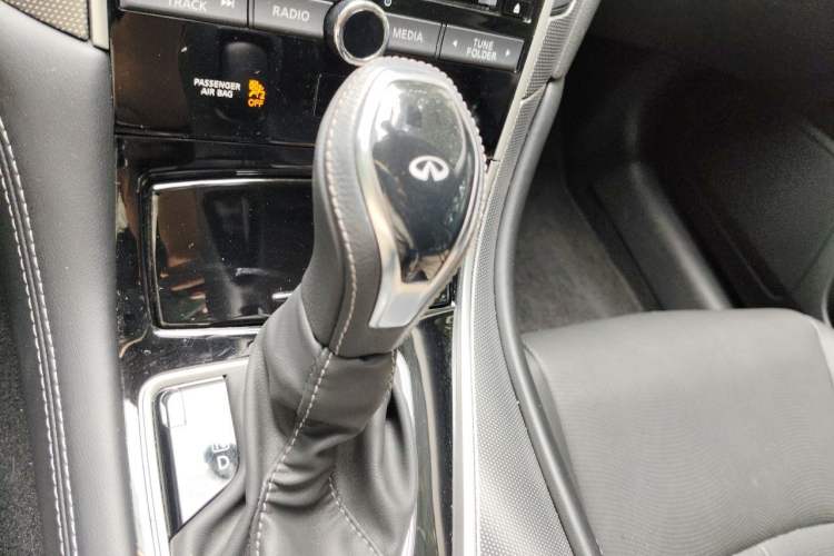 Used Infiniti Q50L 2022 2.0T Enjoyment Edition Gear Lever